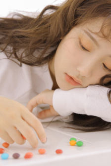 刘雨欣晒女儿照片
